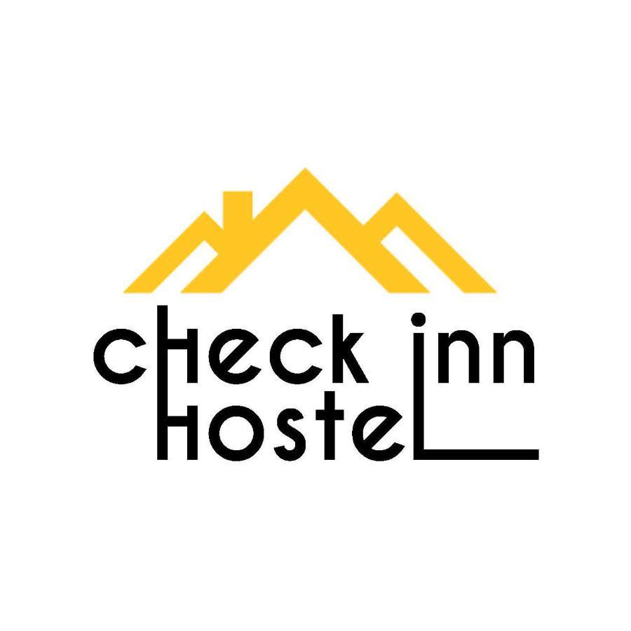 Check Inn Hostel Алмати Екстер'єр фото