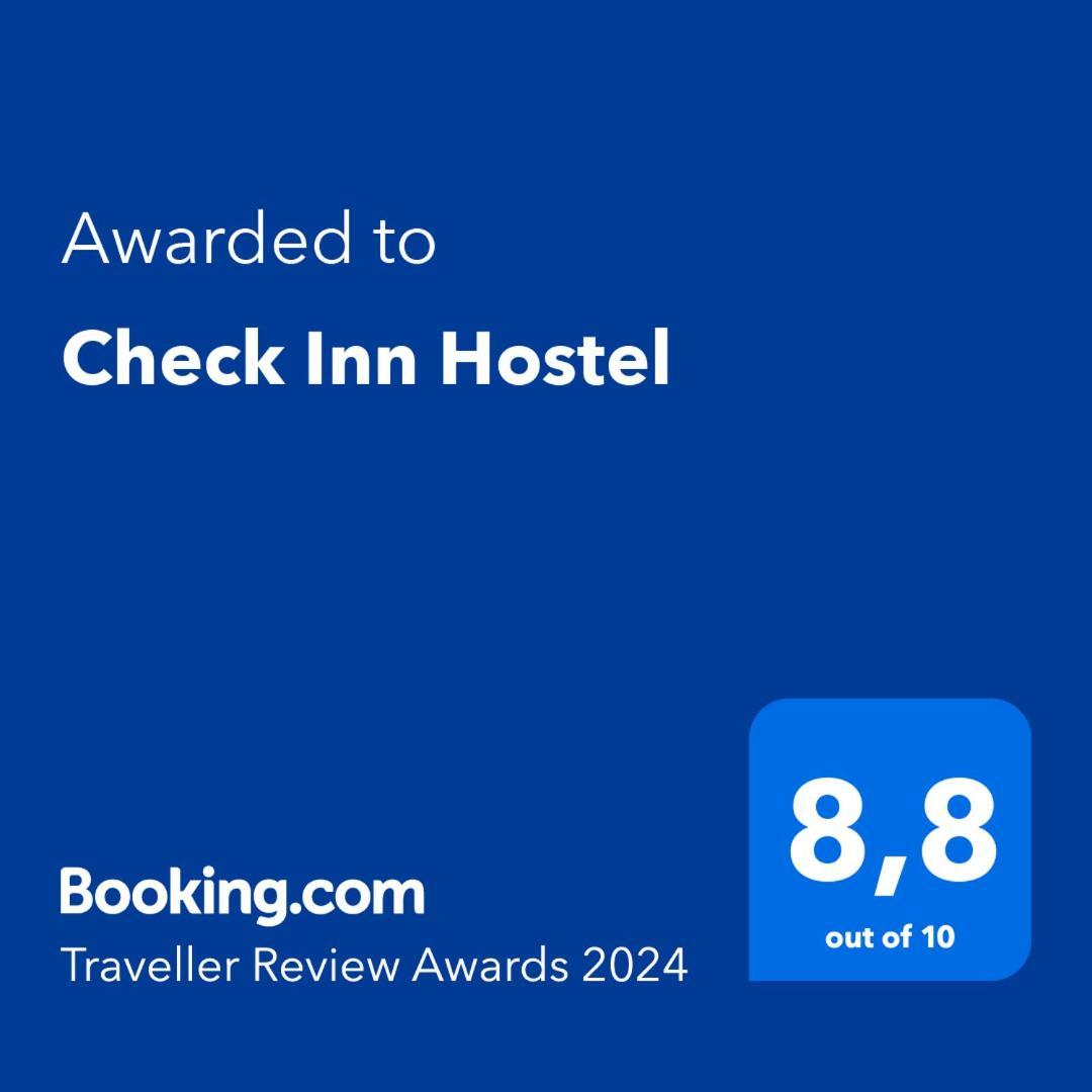 Check Inn Hostel Алмати Екстер'єр фото